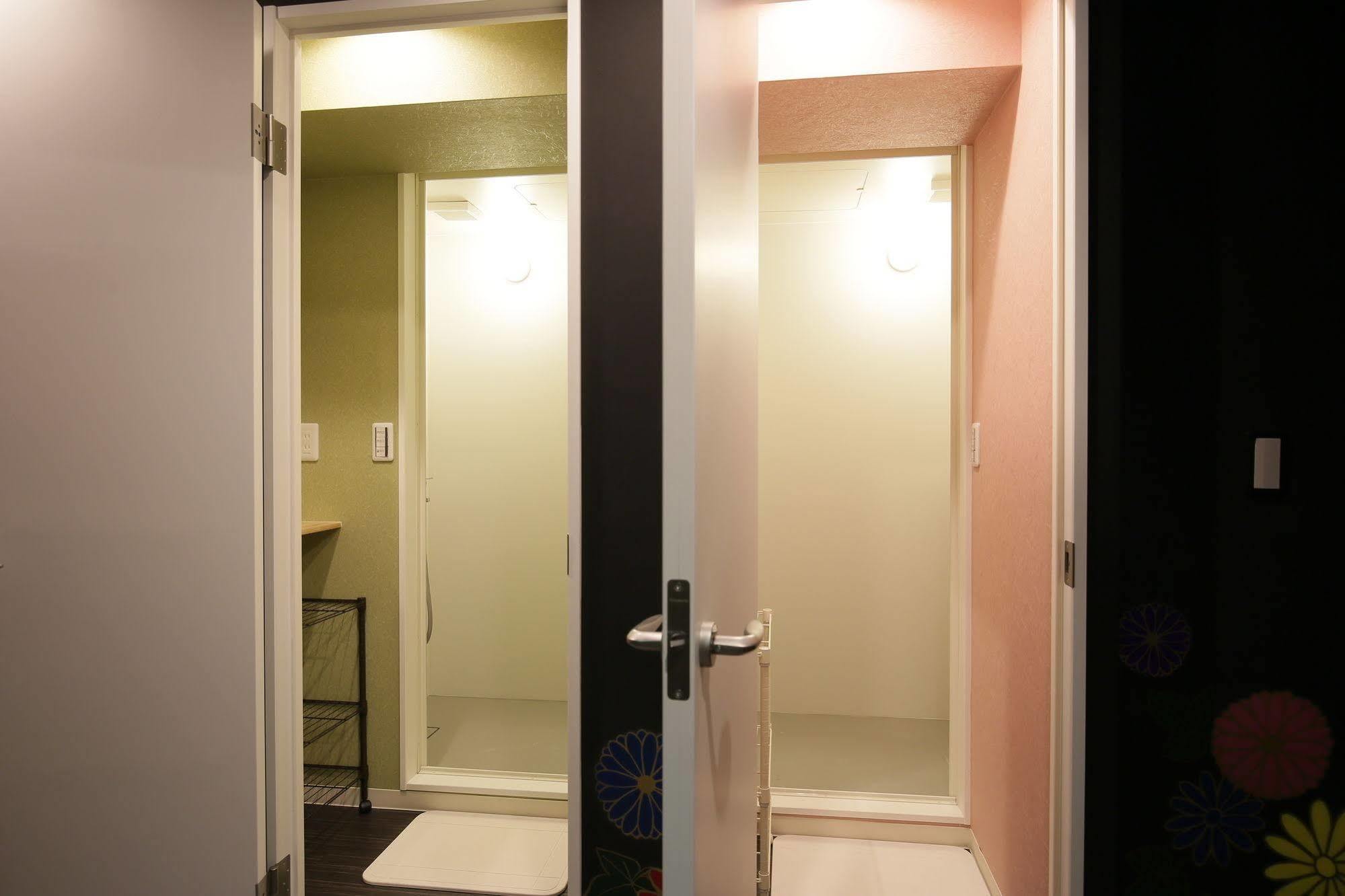 Samurais Hostel Ikebukuro Tokyo Exterior photo